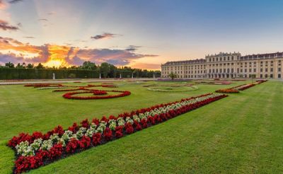 Uniworld Boutique River Cruises River Cruise - Vienna to Prague